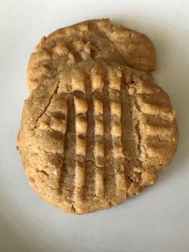 My Tiny Oven: Kraft vs. Jif - A Cookie Comparison