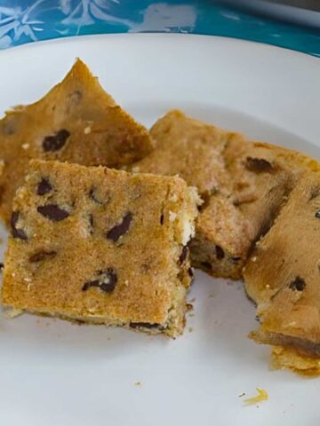 Healthy Chocolate Chip Walnut Bars