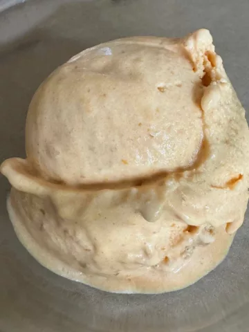 Pumpkin Pie Ice Cream with graham crackers or Gingerbread Oreos.