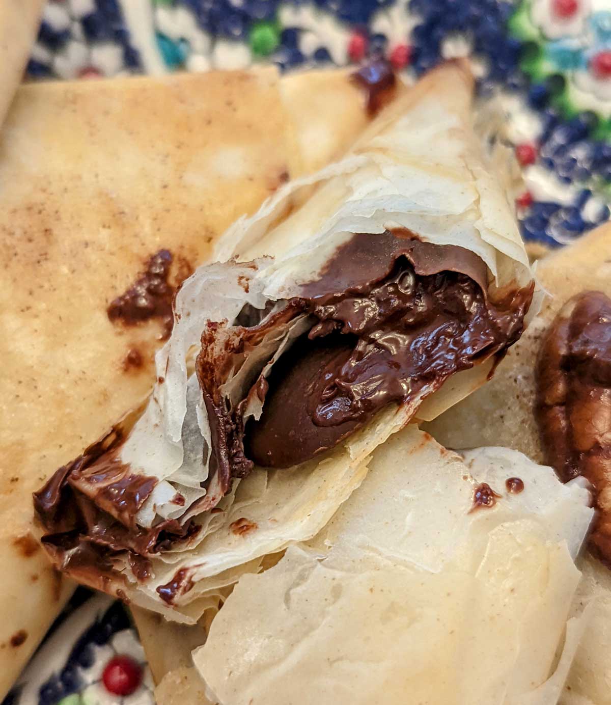 dark chocolate custard phyllo cups - The Baking Fairy