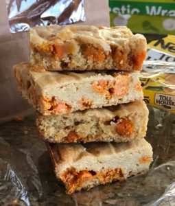 pumpkin spice blondie cookie bars