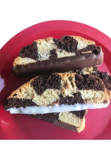 Checkered Biscotti with chocolate & vanilla flavored dough.