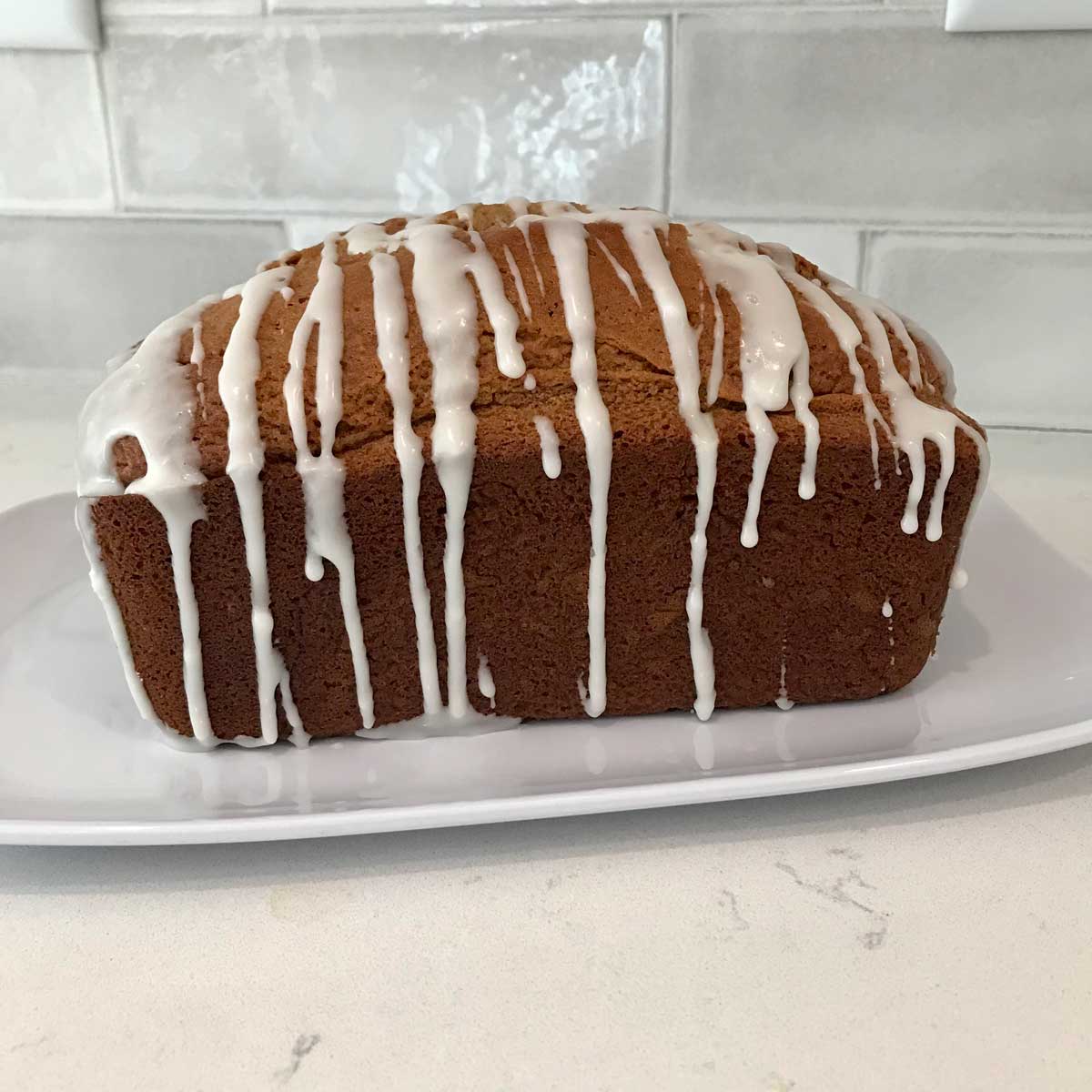 https://www.cookiemadness.net/wp-content/uploads/2023/01/apple-bread-1200.jpg