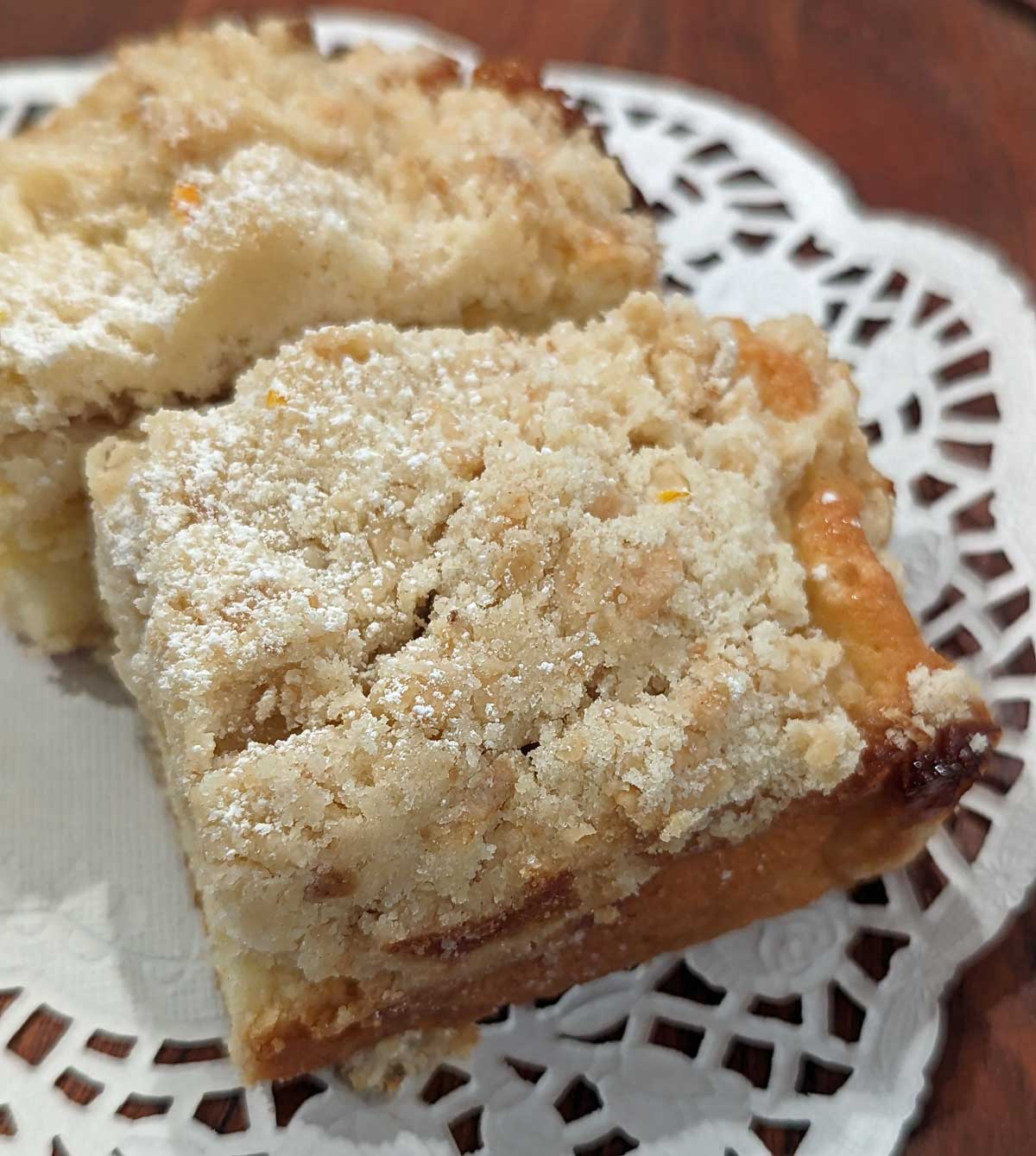 Martha's Classic Crumb Cake (So Moist!) | Bake or Break