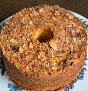 Cold Oven Pound Cake with Almonds