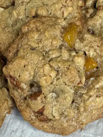 Soft Fruit Filled Oatmeal Cookies