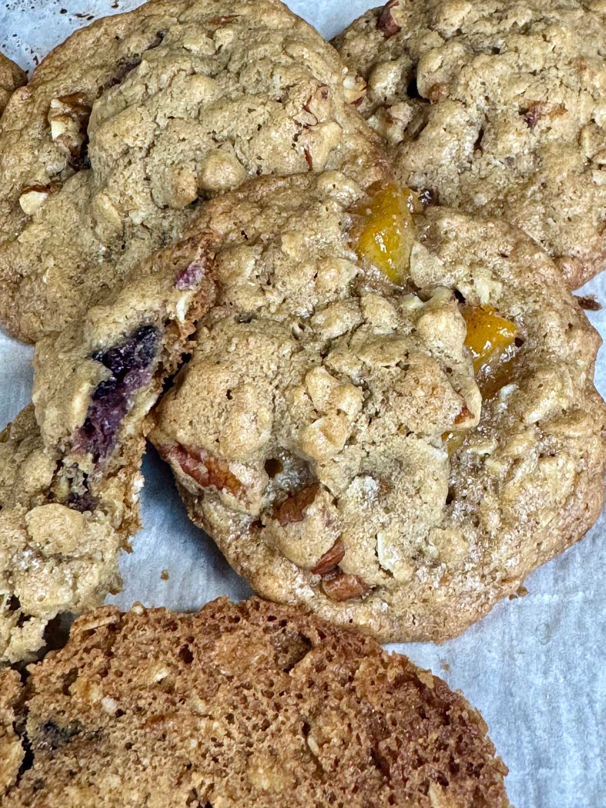 Soft Fruit Filled Oatmeal Cookies