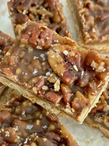 Honey Pecan Shortbread Bars